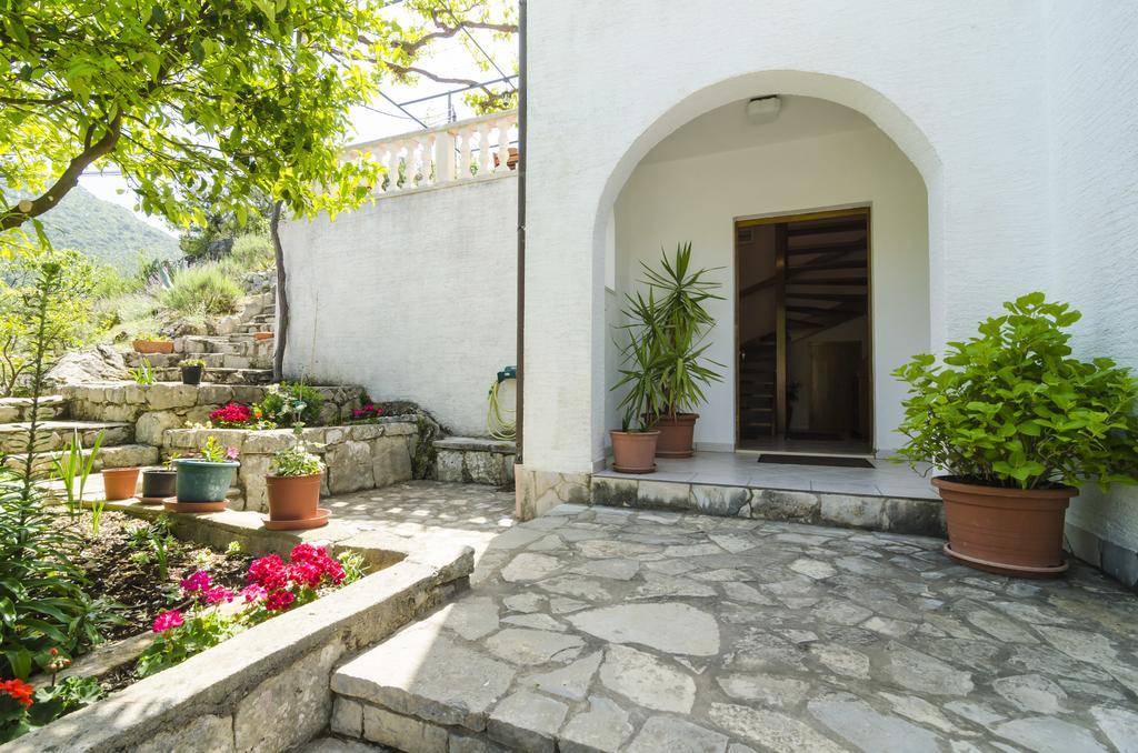 Okuklje Apartment Nadine المظهر الخارجي الصورة
